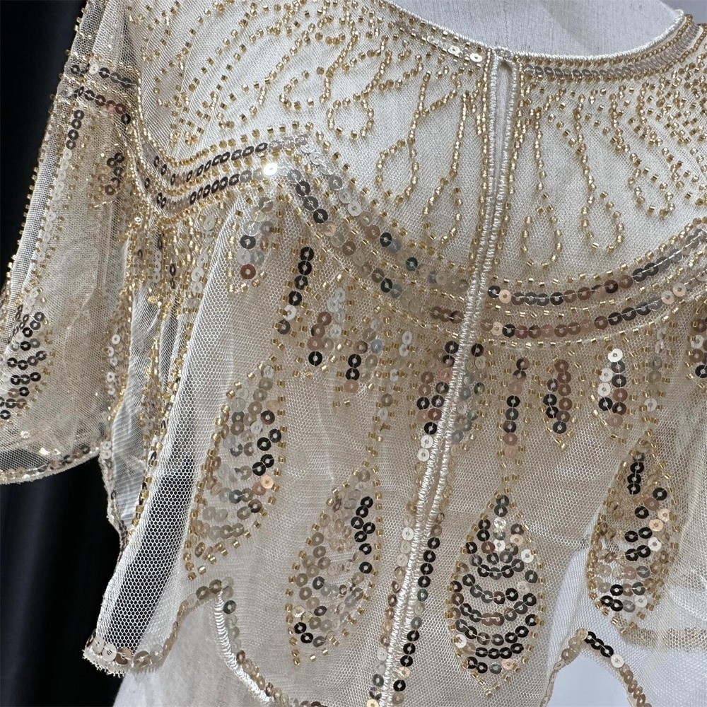 Sciarpa Stile Anni '20 con Ric - Embroidery Shawl recensione e prezzo