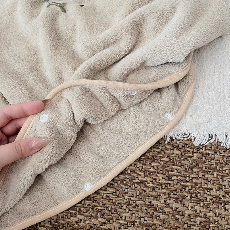 Mantelli in pile di corallo pe - Embroidery Towel recensione e prezzo