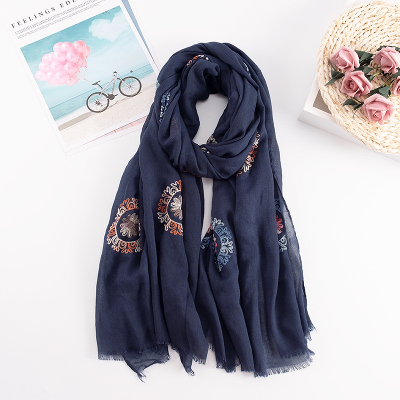 Molti colori ricamo etnico don - Embroidery Shawl recensione e prezzo